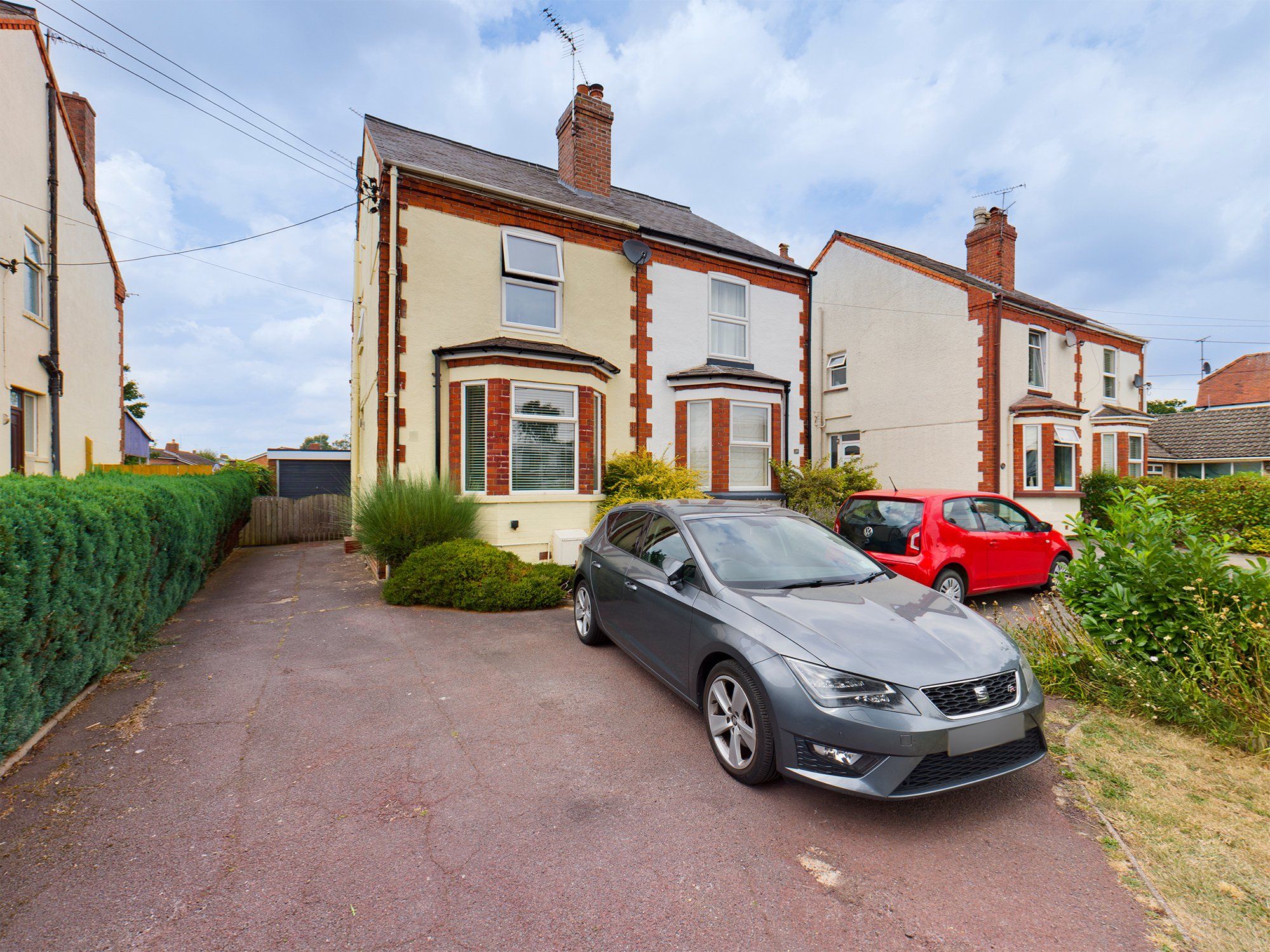 3 bed semidetached house for sale in Newark Road, North Hykeham