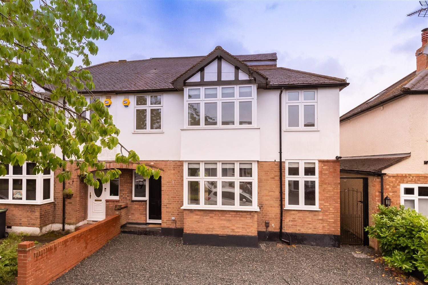 Regent Road, Epping CM16  