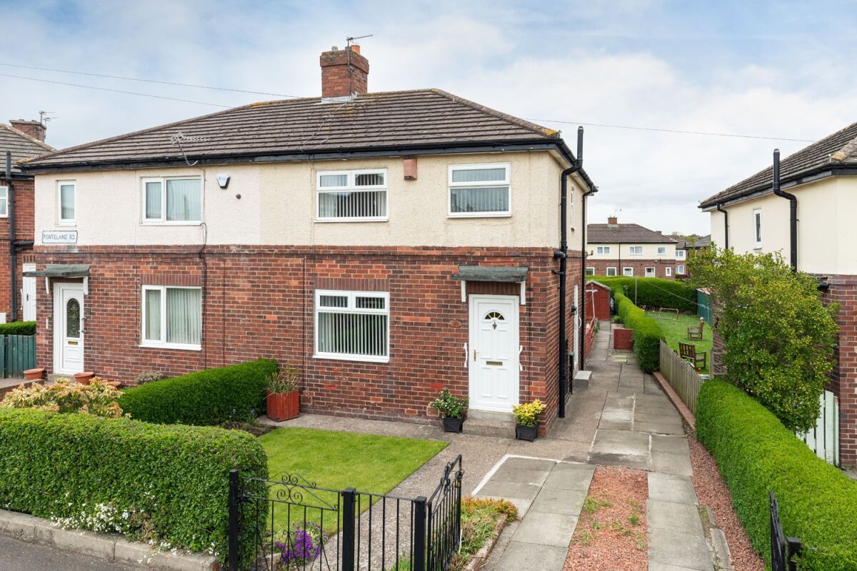 3 bed semidetached house for sale in Ponteland Road, Throckley