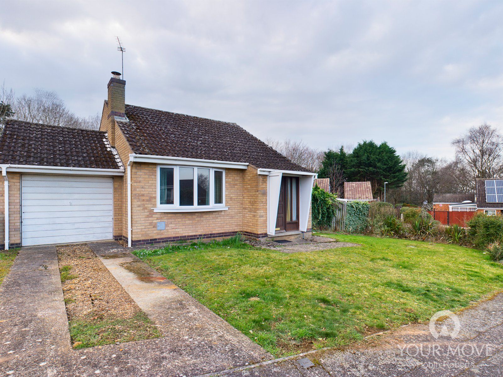 2 bed bungalow for sale in Rydalside, Roselands, Northampton NN4 Zoopla