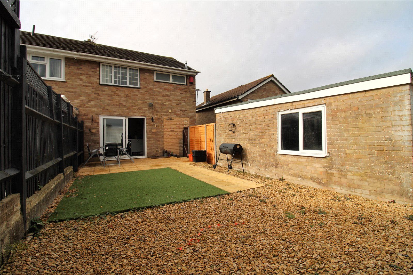 3 bed semidetached house for sale in Farman Close, Eldene, Swindon