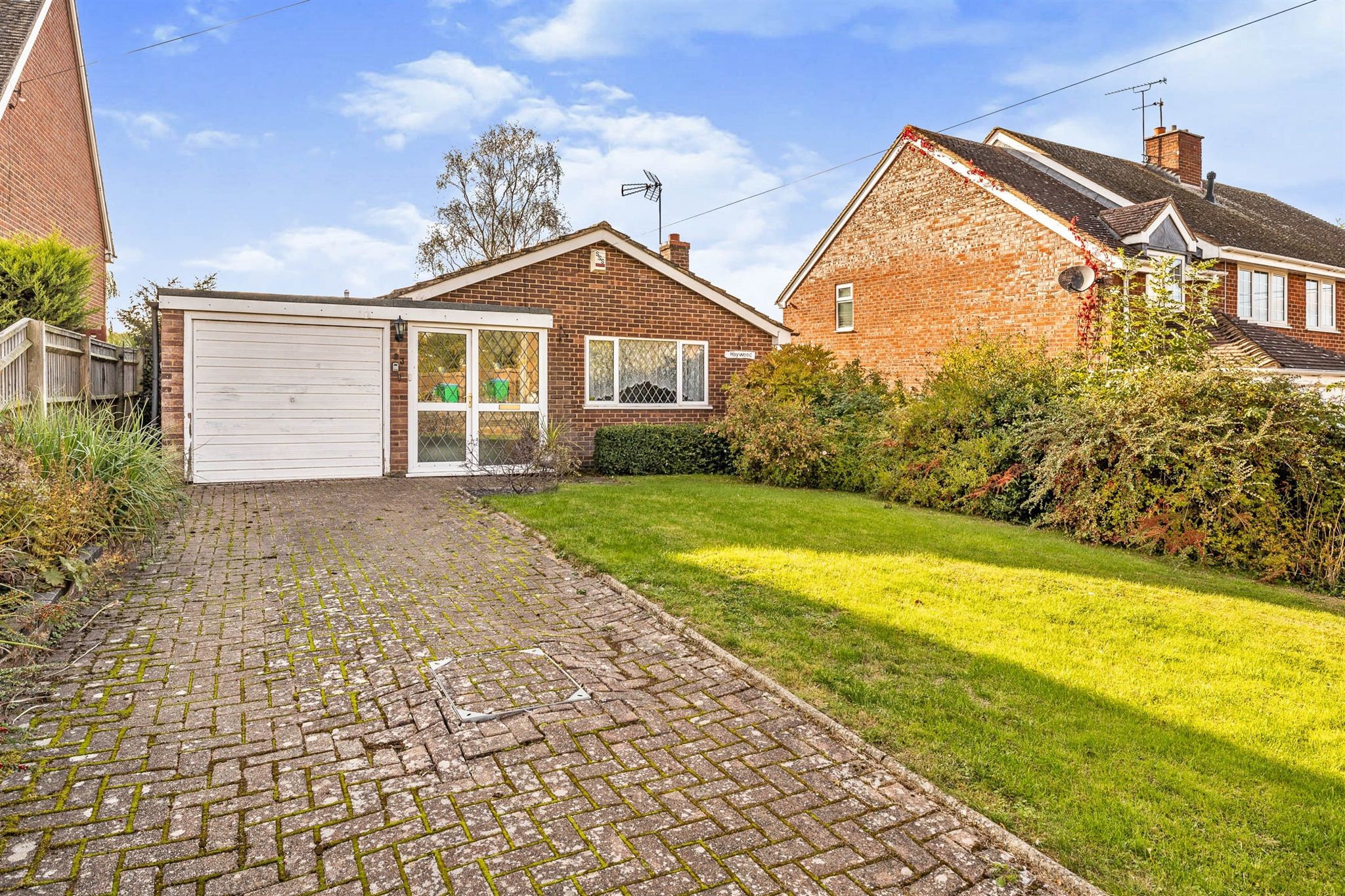 3 bed detached bungalow for sale in Addison Road, Steeple Claydon