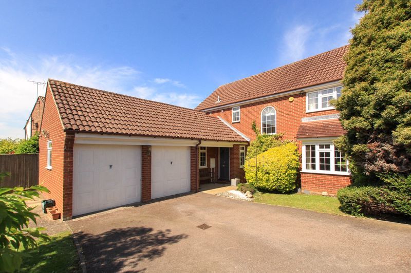 4 bed detached house for sale in The Lawns, Hemel Hempstead HP1 Zoopla