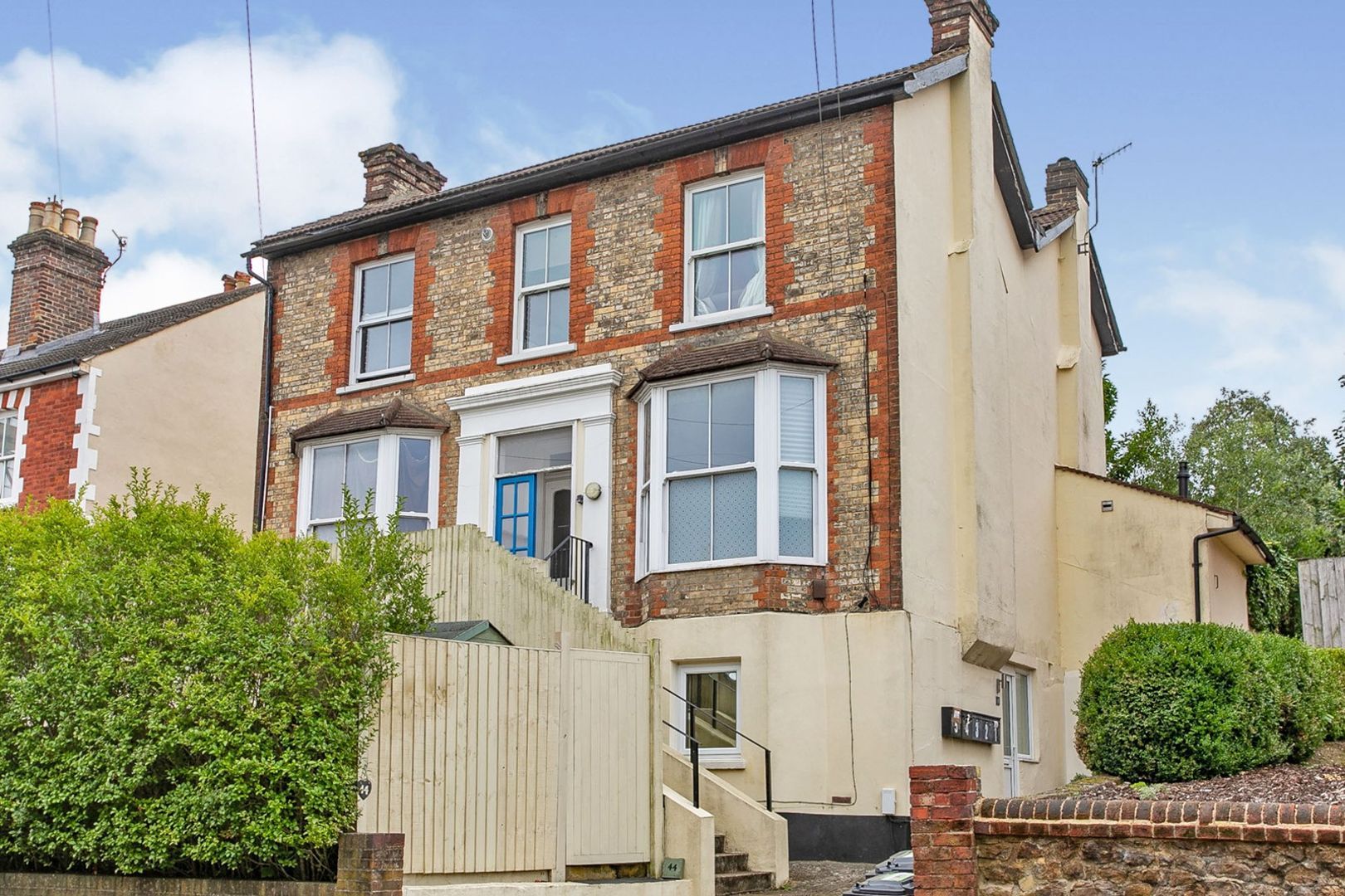 44 Grovehill Road, Redhill RH1  