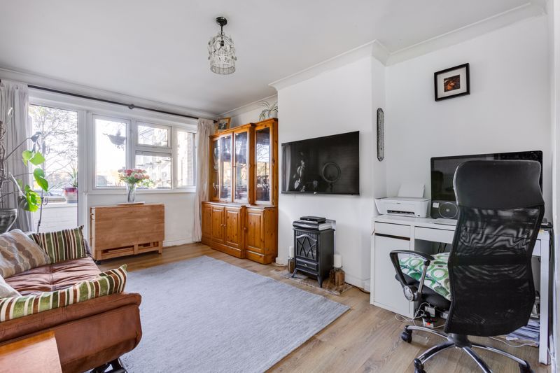 2 bed flat for sale in Mortlake High Street, London SW14 Zoopla