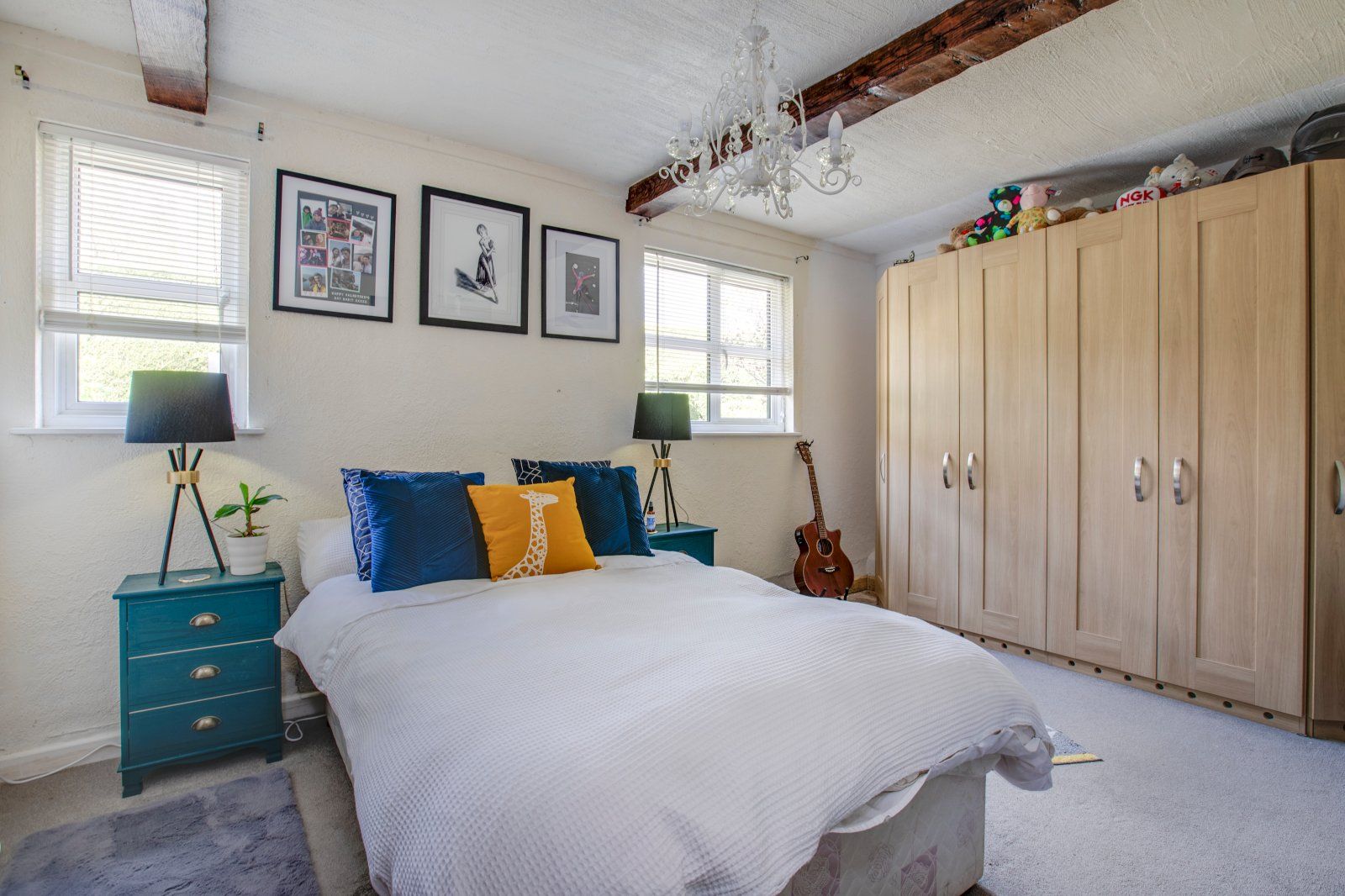 5 bed barn conversion for sale in Hedgerley Lane, Gerrards Cross