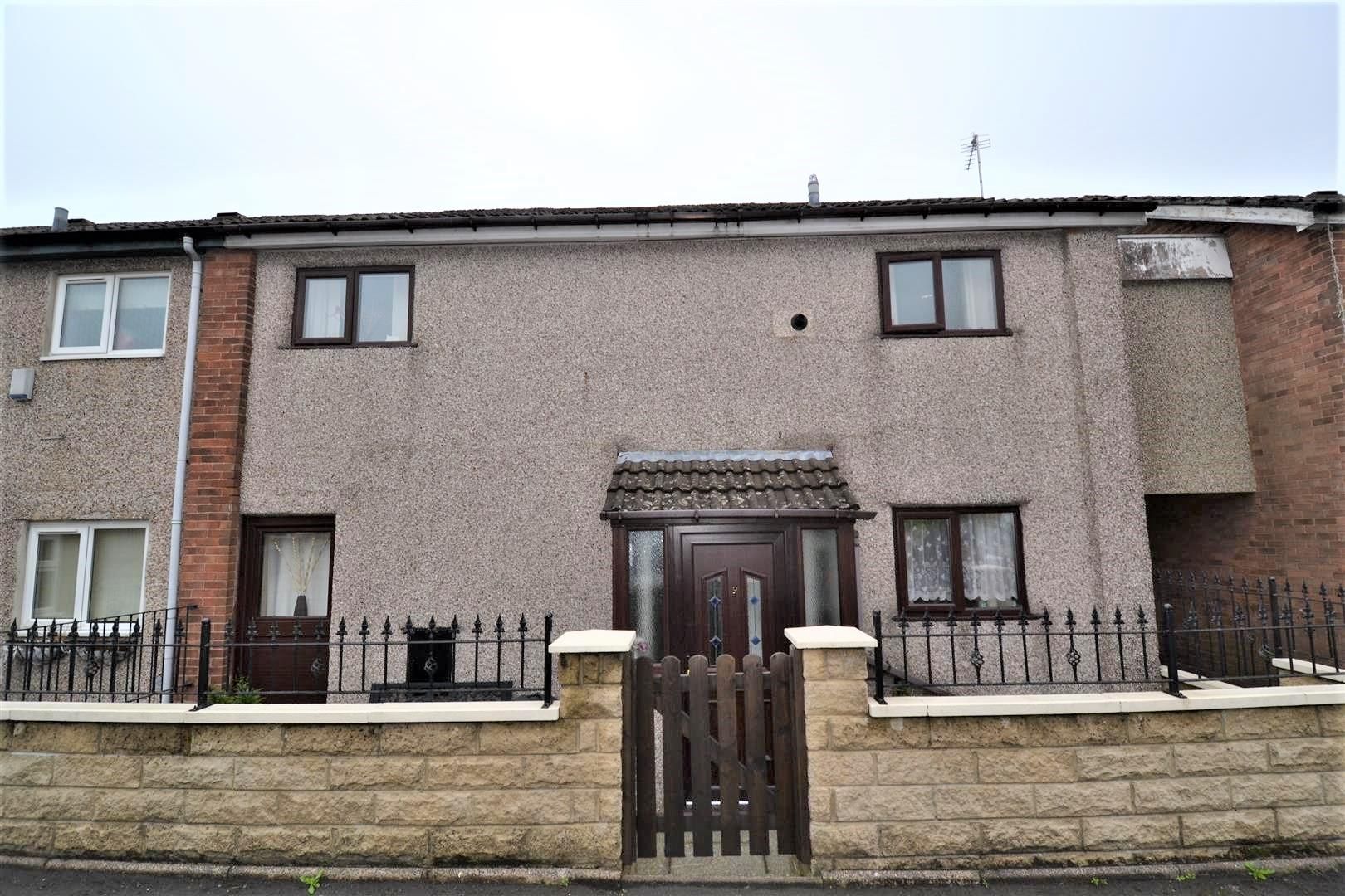 3 bed terraced house for sale in Moor Top Gardens, Bradshaw, Halifax
