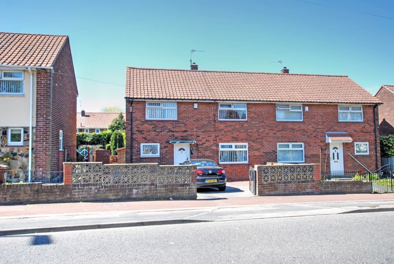 3 bed semidetached house for sale in Hillsview Avenue, Kenton