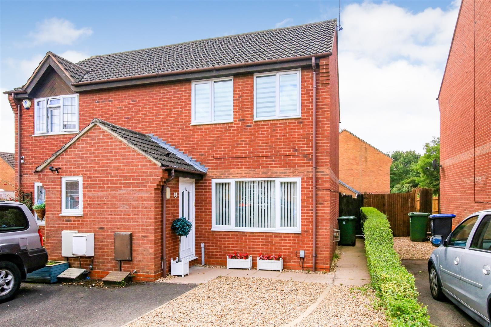 2 bed semidetached house for sale in Whetstone Drive, Brownsover