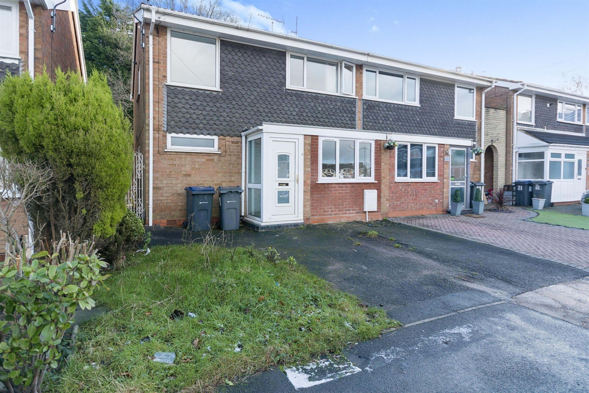 4 bed semidetached house for sale in Woodgate Drive, Woodgate