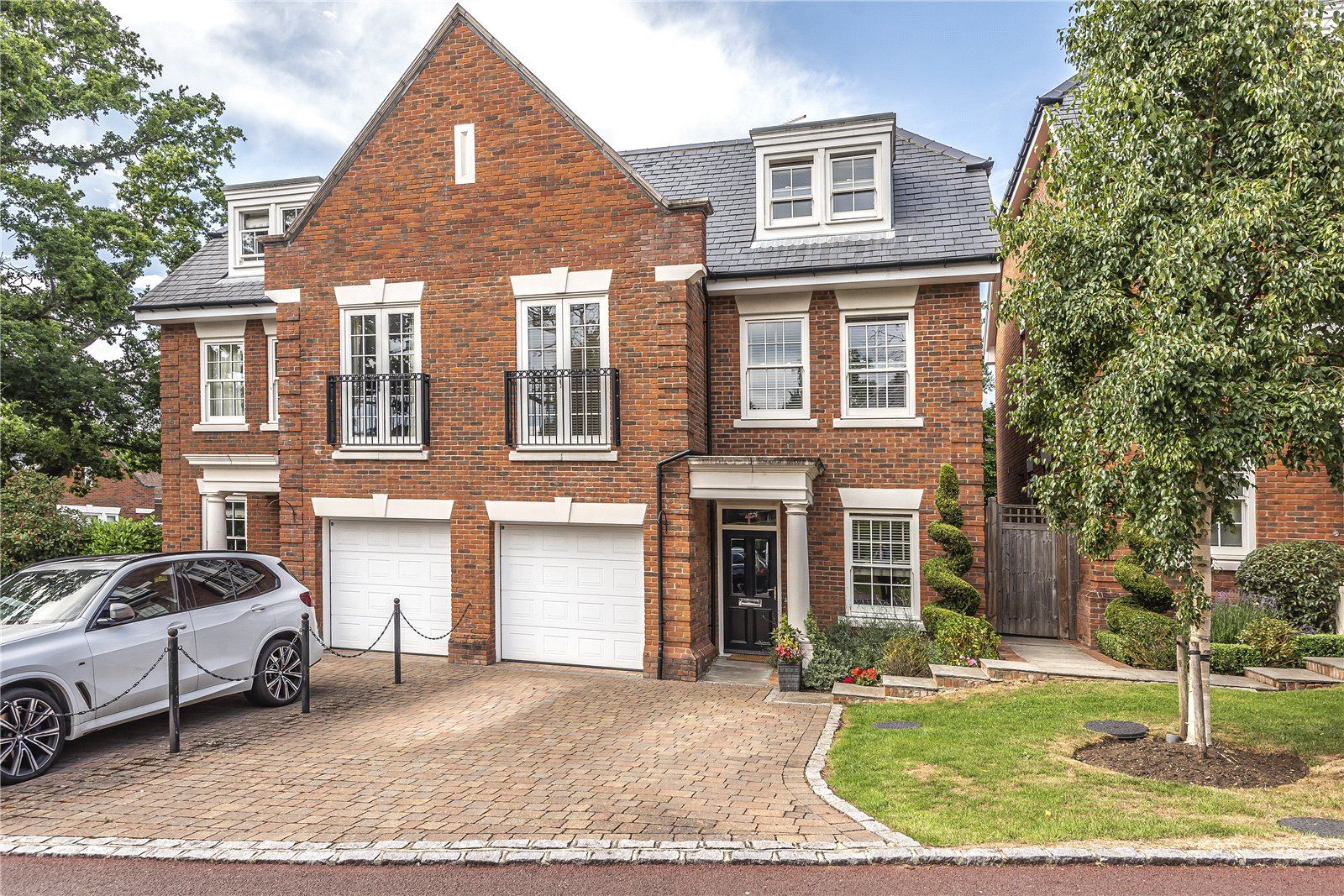Oak Wood Place, Gerrards Cross, Buckinghamshire SL9  