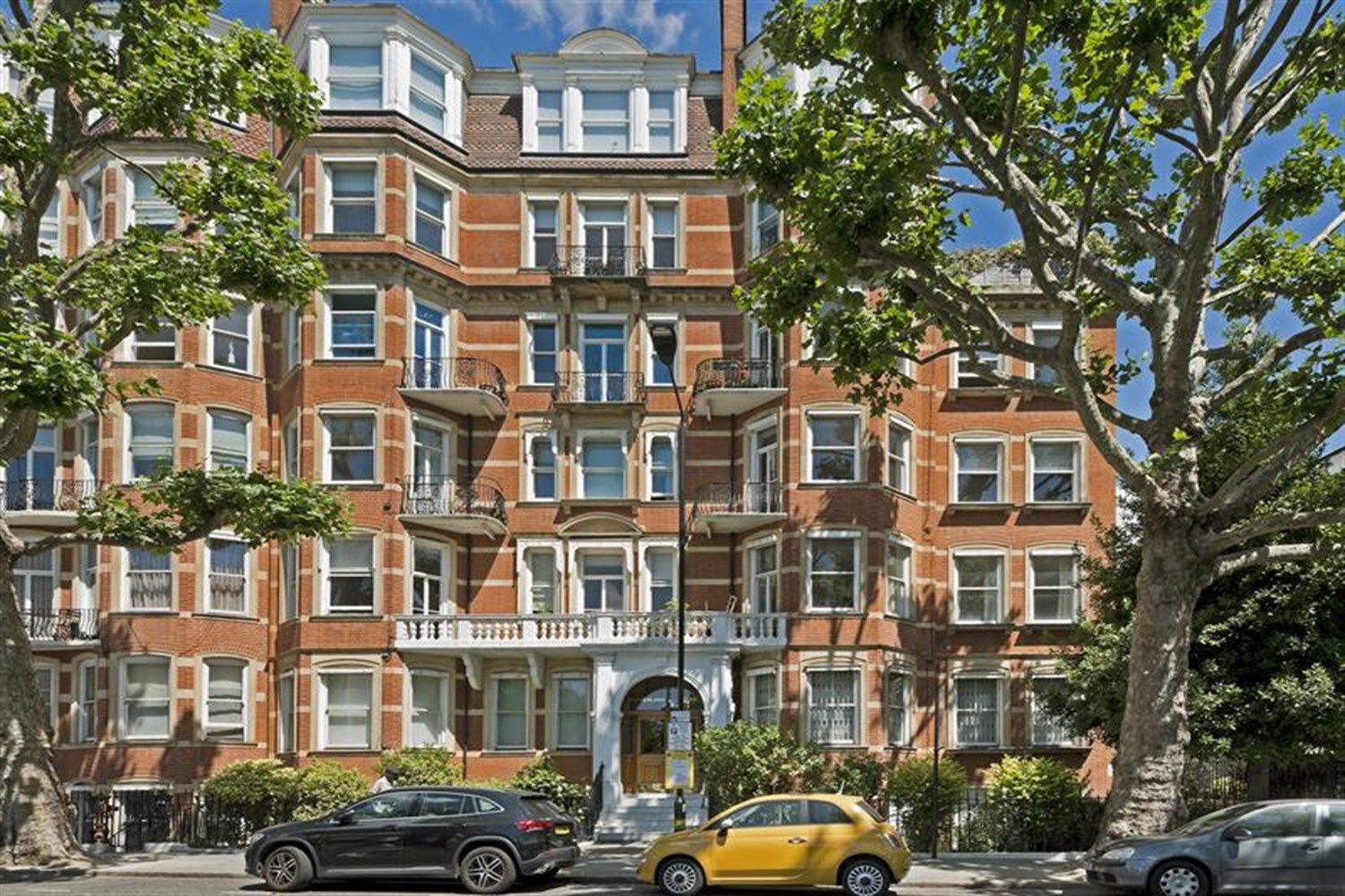 2 bed flat for sale in Sutherland House, Marloes Road W8 Zoopla