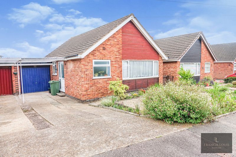 2 bed detached bungalow for sale in Crockwells Road, Exminster, Exeter