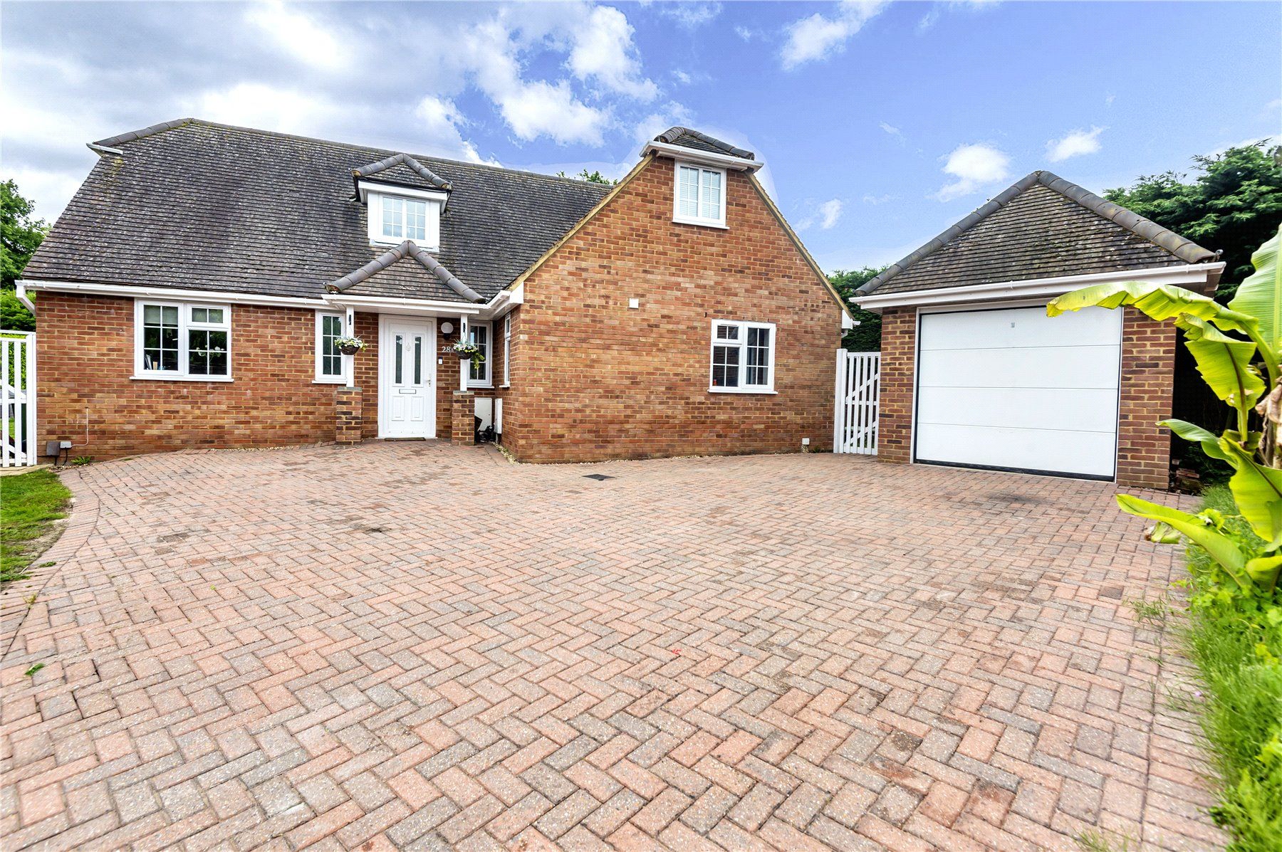 4 bed detached house for sale in Woking, Surrey GU22 Zoopla
