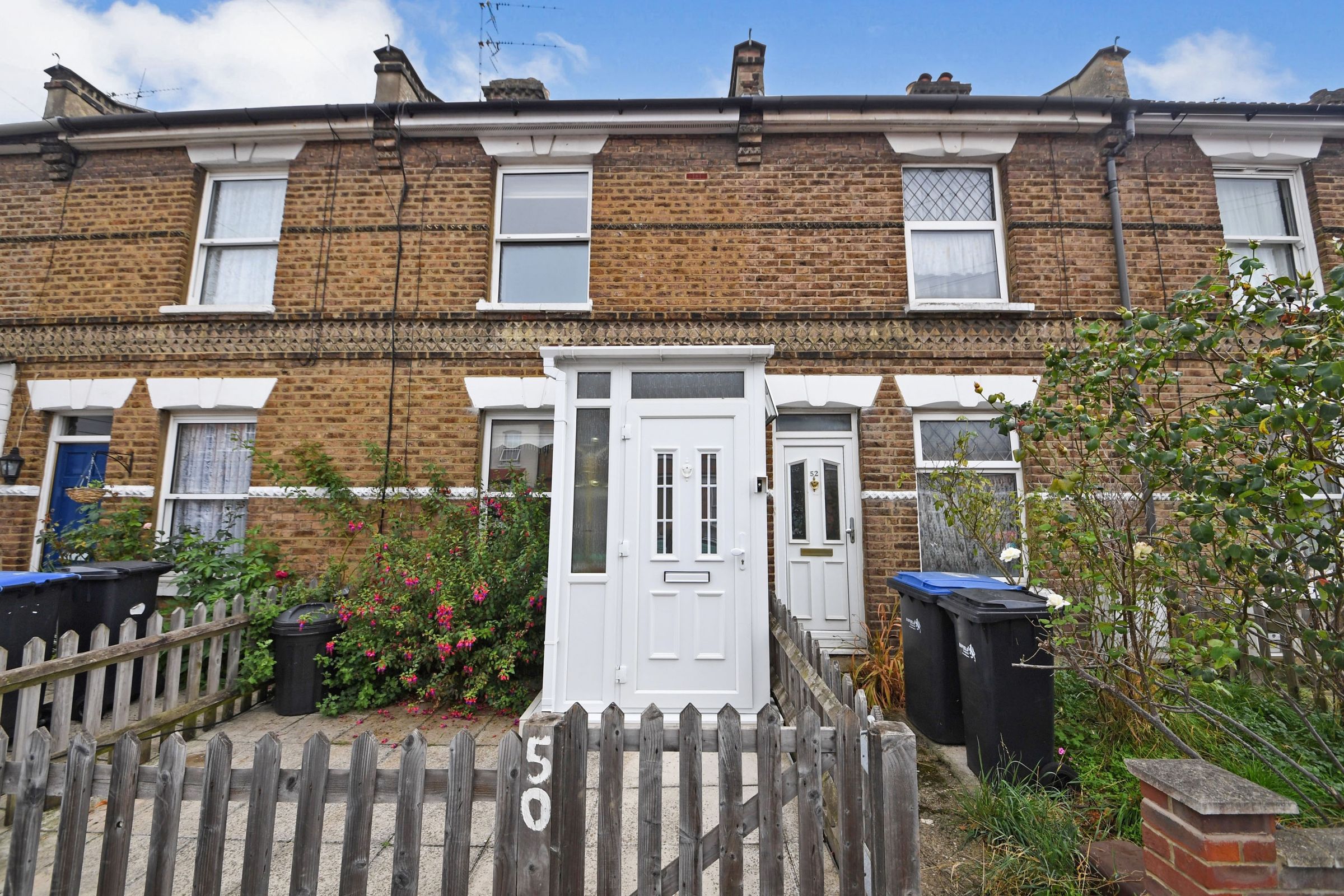 3 bed terraced house for sale in Harman Road, Enfield EN1 Zoopla