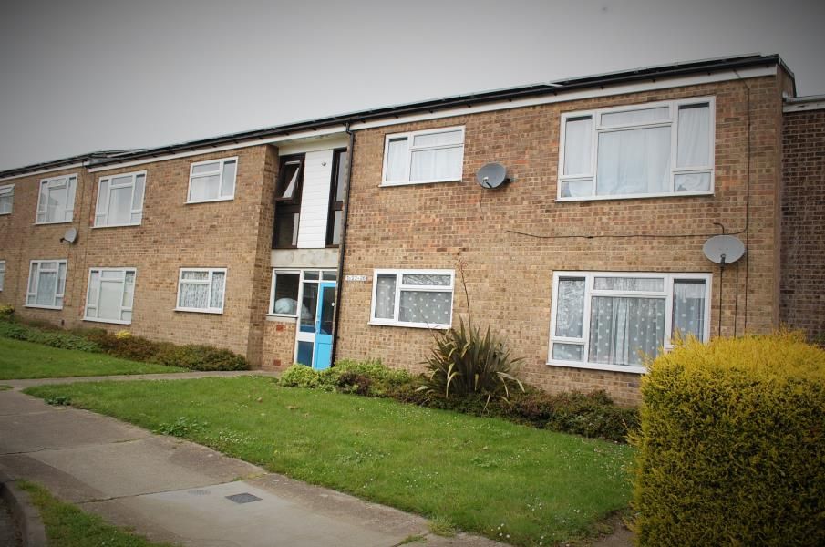 2 bed flat for sale in Buckingham Drive, Colchester CO4 Zoopla