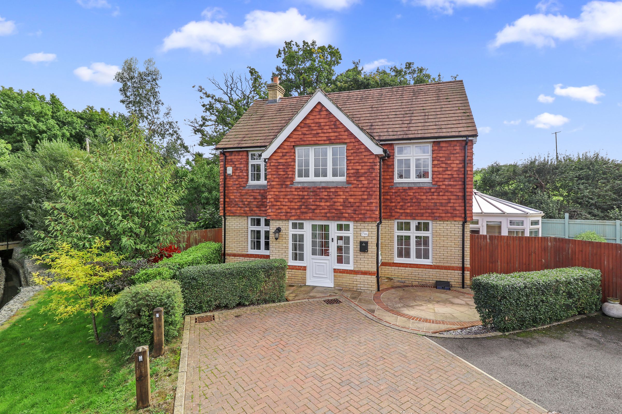 4 bed detached house for sale in Harold Avenue, Hailsham BN27 Zoopla