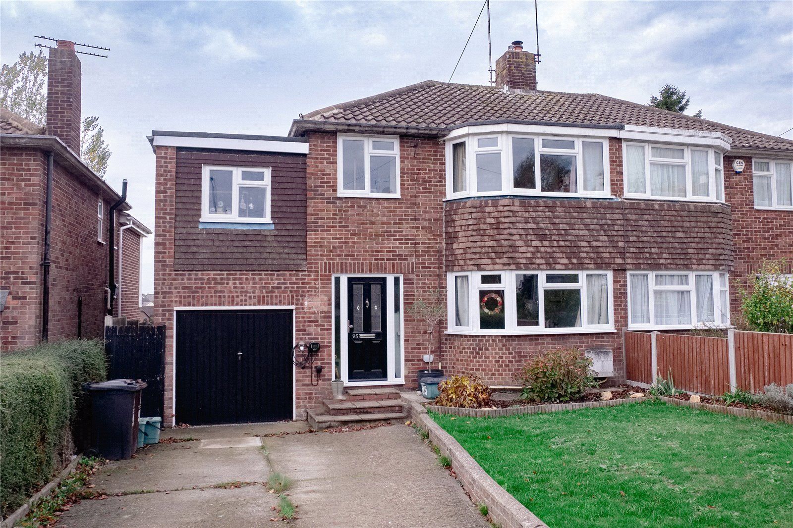 4 bed semidetached house for sale in Mile End Road, Colchester CO4
