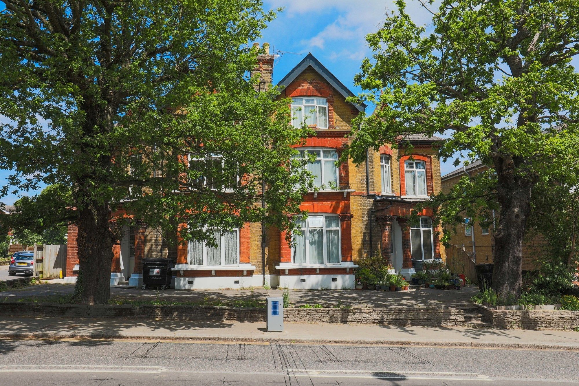 17 bed block of flats for sale in Windmill Hill, Enfield EN2 Zoopla