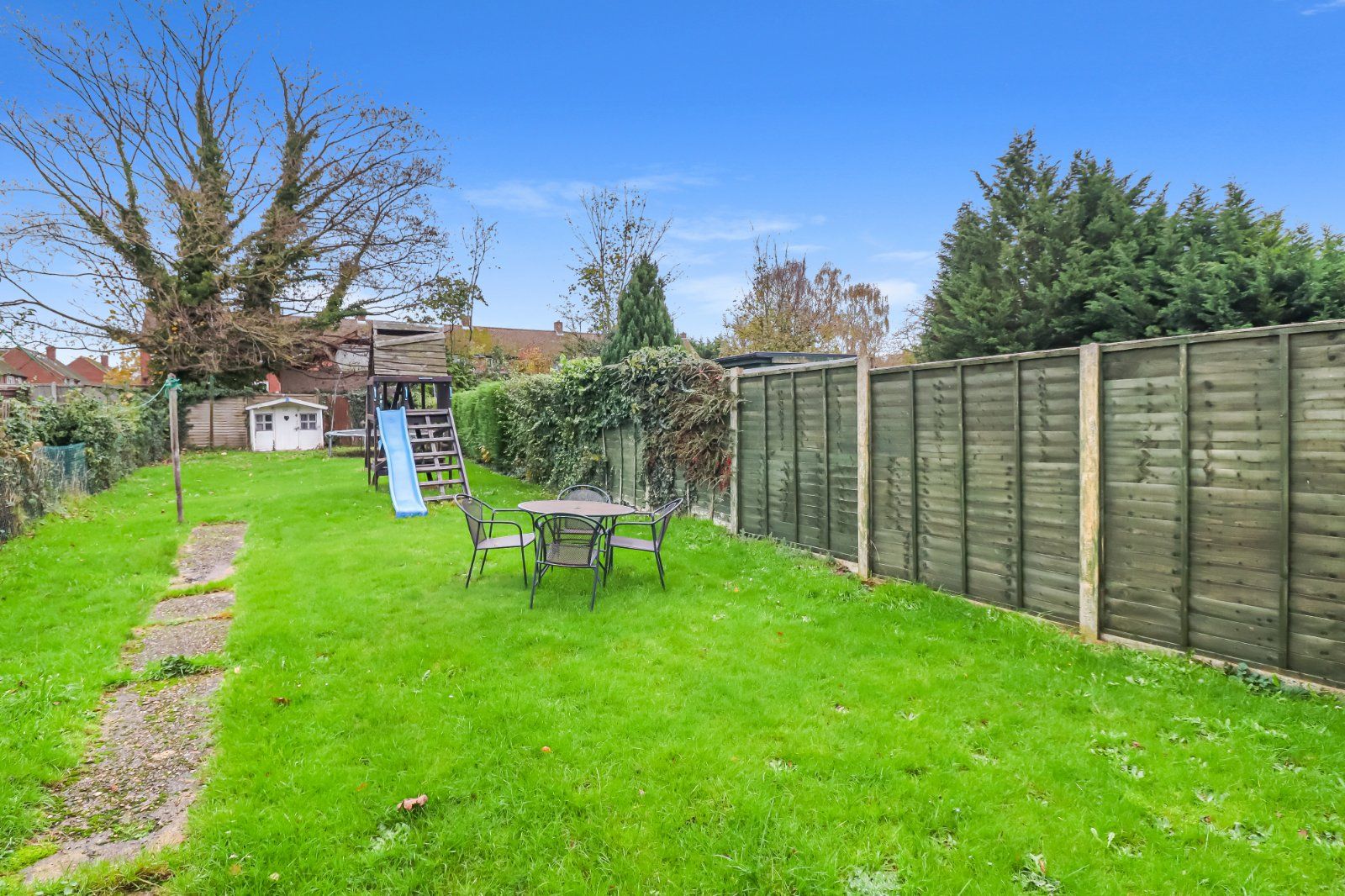 2 bed end terrace house for sale in South Way, Abbots Langley WD5 Zoopla