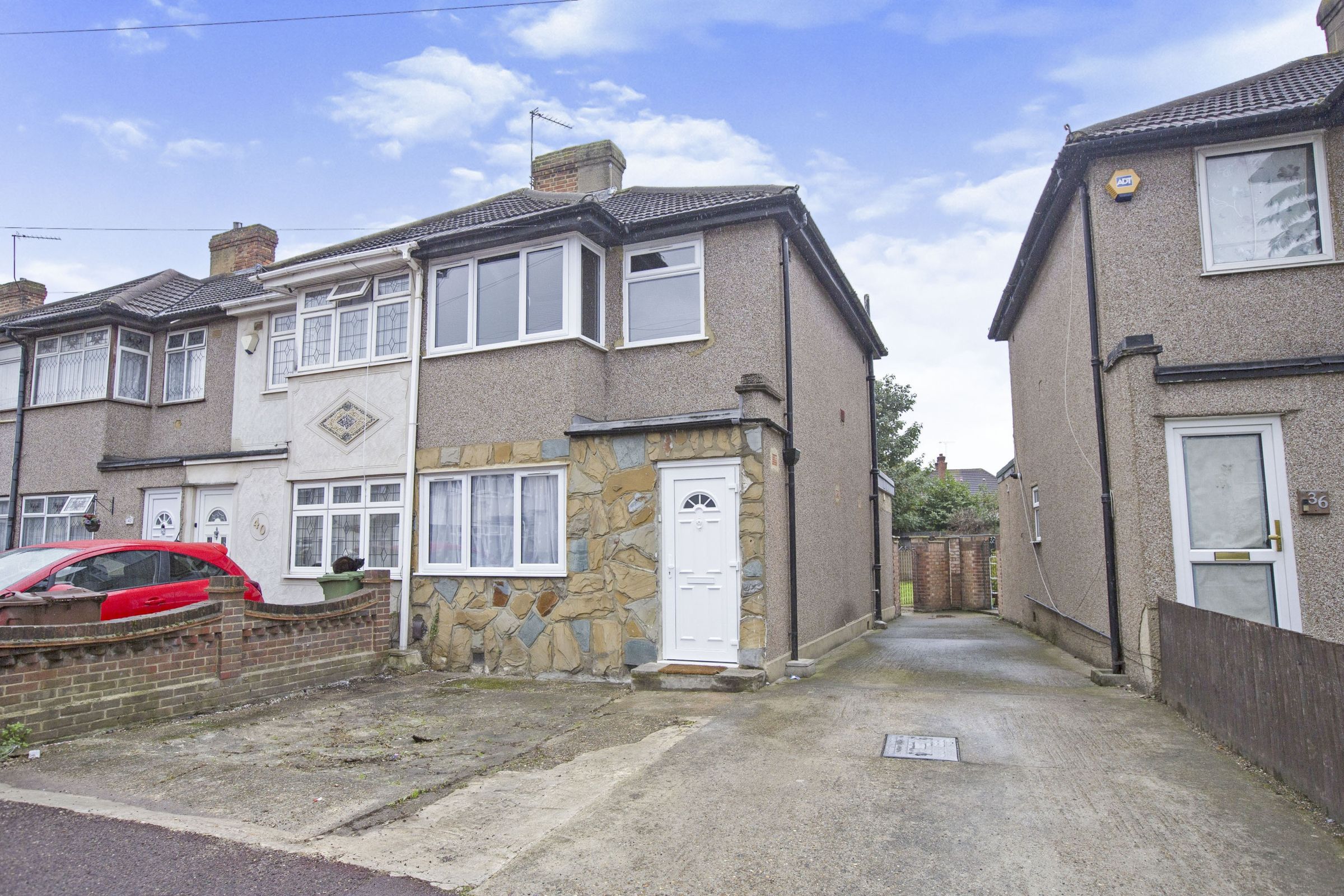 3 bed end terrace house for sale in Second Avenue, Dagenham RM10 Zoopla