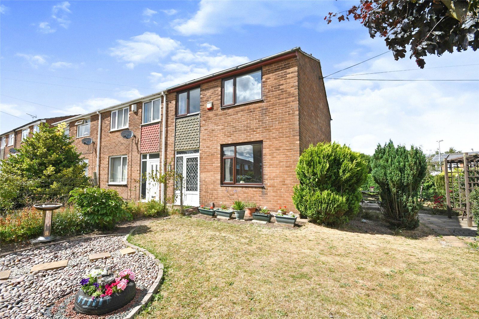 3 bed end terrace house for sale in Flintham Court, Mansfield