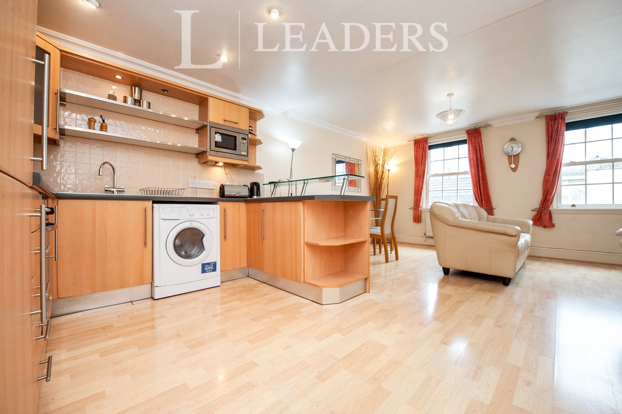 2 bed flat to rent in St Place, Cheltenham, Glos GL50 Zoopla