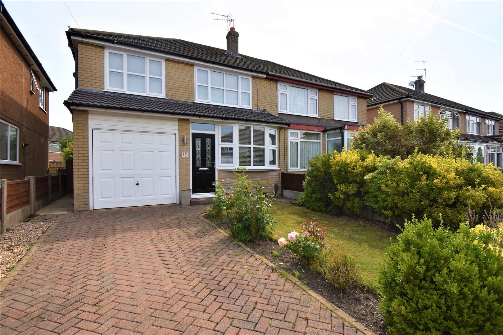 3 bed property for sale in Parkfield Close, Astley, Manchester M29 Zoopla