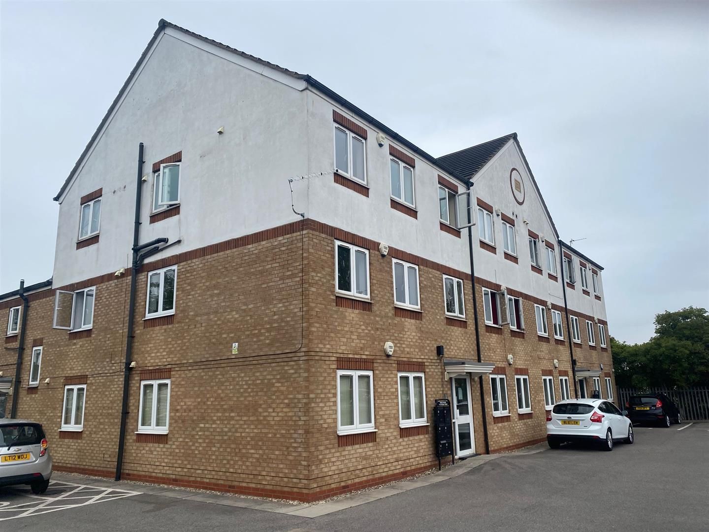 2 bed flat to rent in Regis House, Hessle Road, Hull HU4 Zoopla