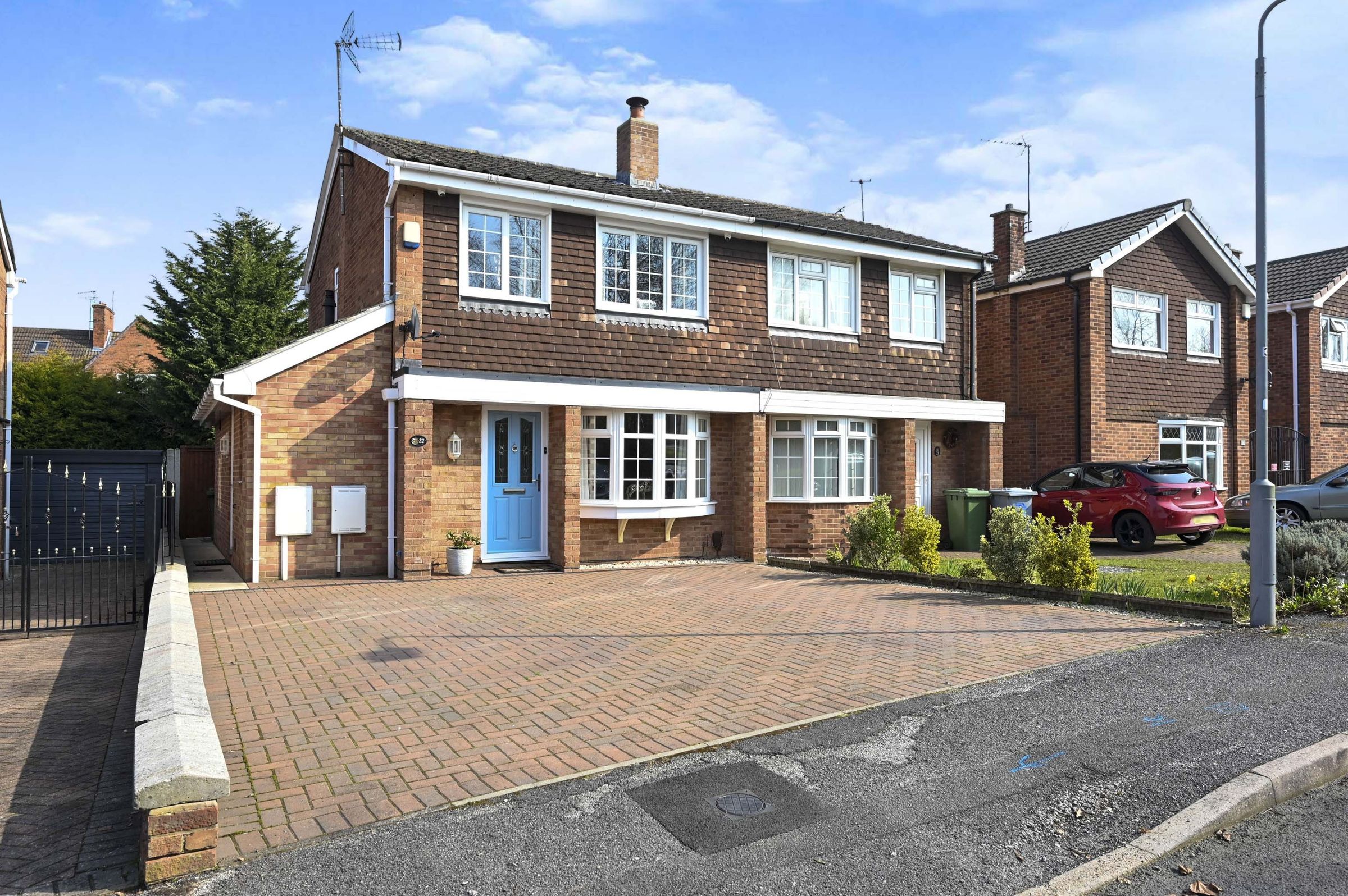 3 bed semidetached house for sale in Curzon Close, Rainworth