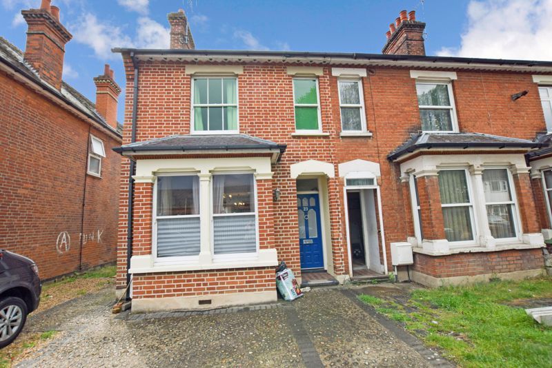 4 bed end terrace house for sale in Poley Road, StanfordLeHope SS17