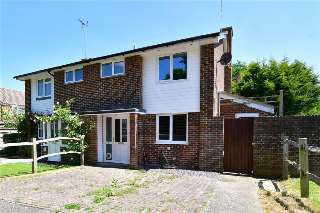 3 bed semidetached house for sale in Ash Road, Southwater, West Sussex