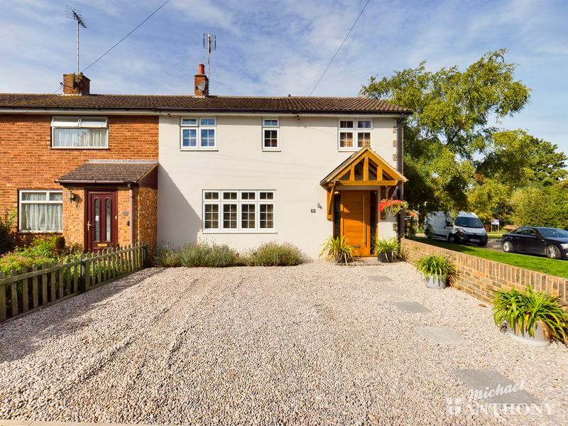 3 bed end terrace house for sale in Dover Hedge, Aylesbury HP21 Zoopla