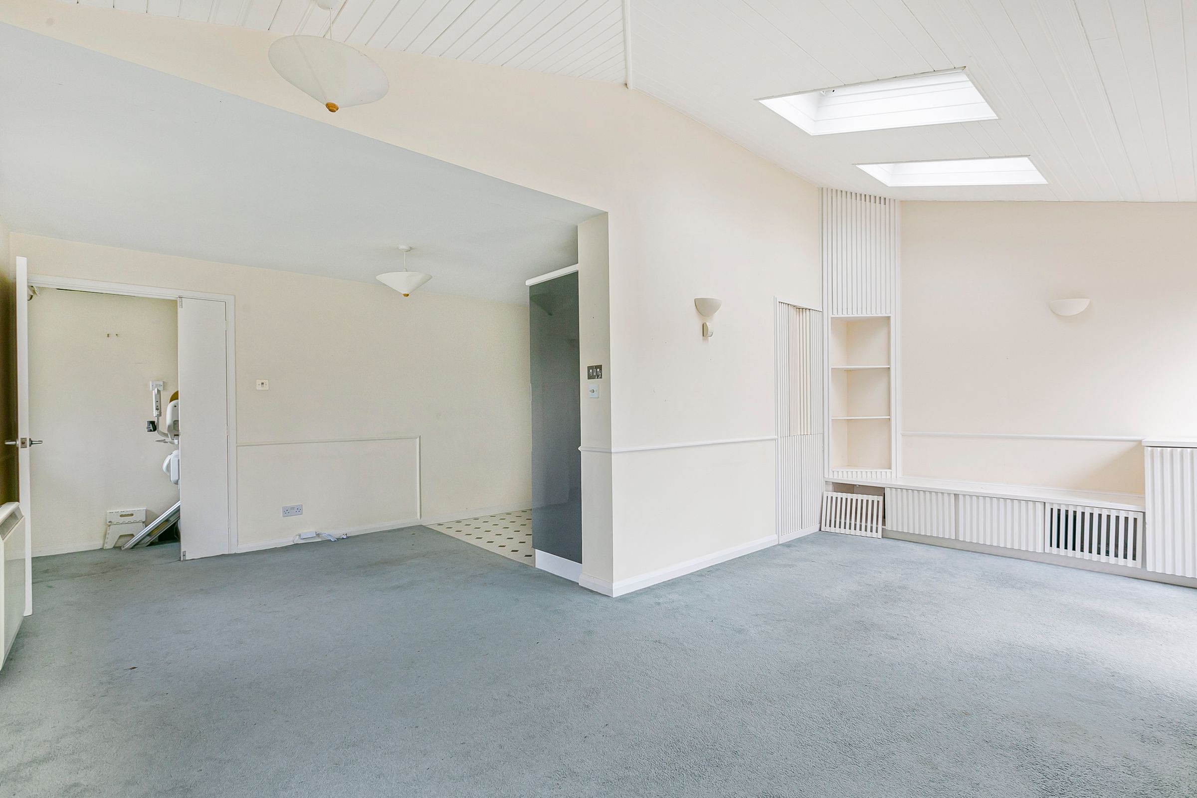 2 bed end terrace house for sale in Butts Green, Whittlesford