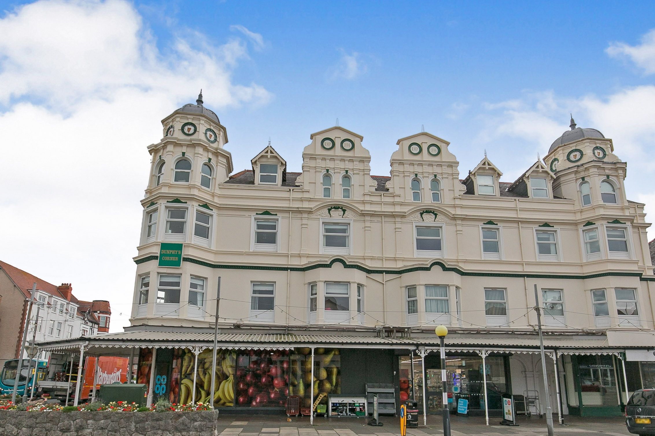 1 bed flat for sale in Queens Road, Llandudno, Queens Road, Llandudno