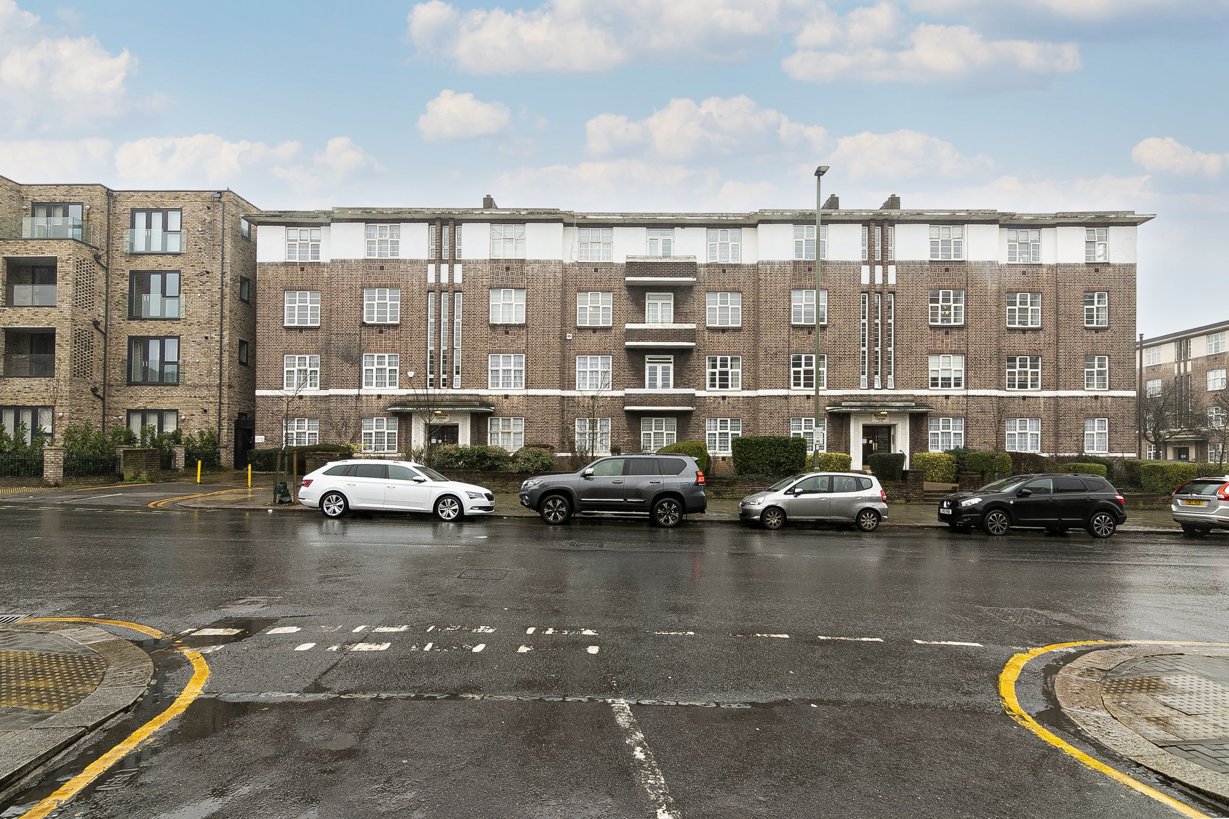 2 bed flat for sale in Golders Green Road, London NW11 Zoopla
