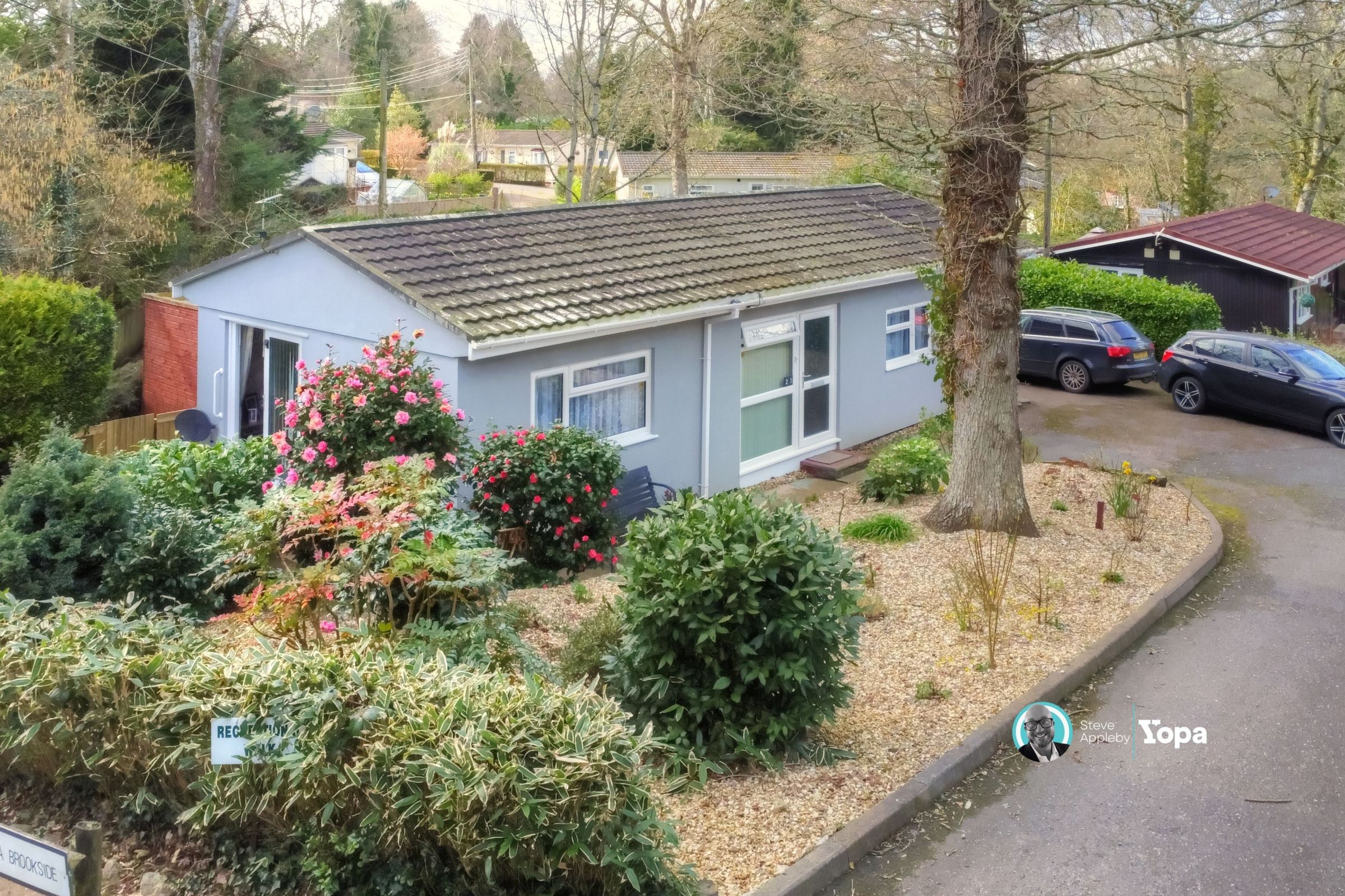 2 bed mobile/park home for sale in Brookside, Pathfinder Village