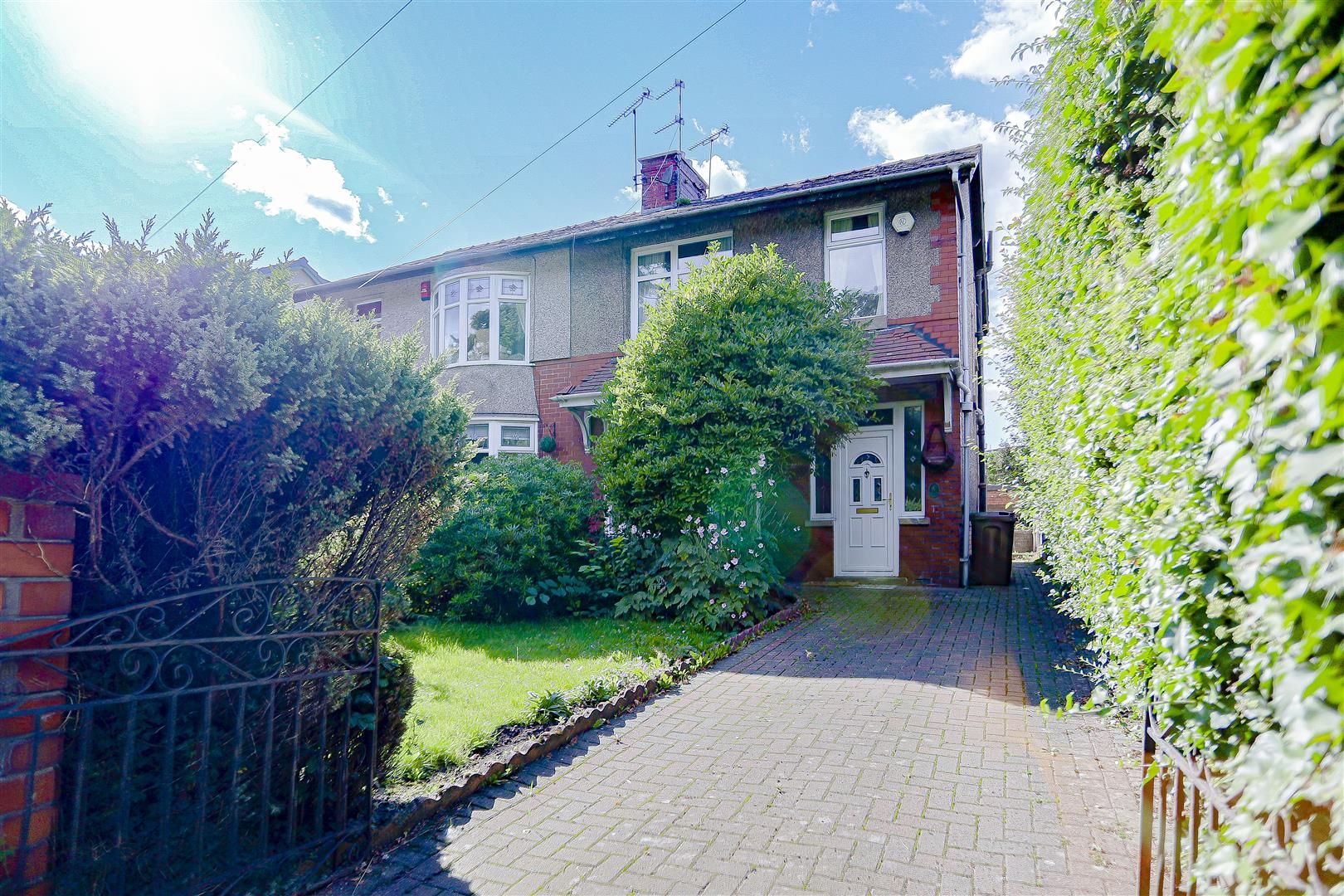 3 Bed Property For Sale In Whalley Road Clayton Le Moors Accrington 3-bed-property-for-sale-in-whalley-road-clayton-le-moors-accrington