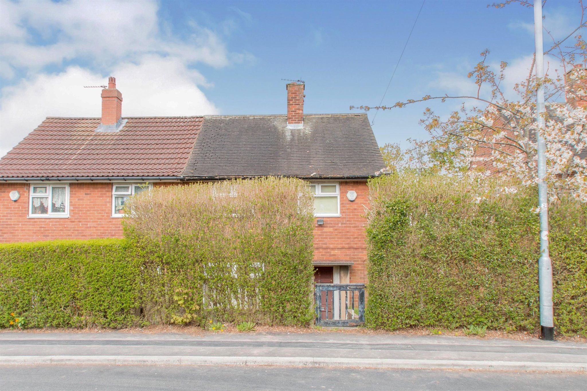 2 bed semidetached house for sale in Brackenwood Drive, Leeds LS8 Zoopla