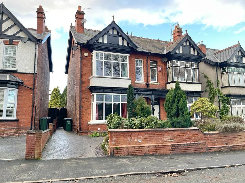 4 bed semidetached house for sale in Dagger Lane, West Bromwich B71
