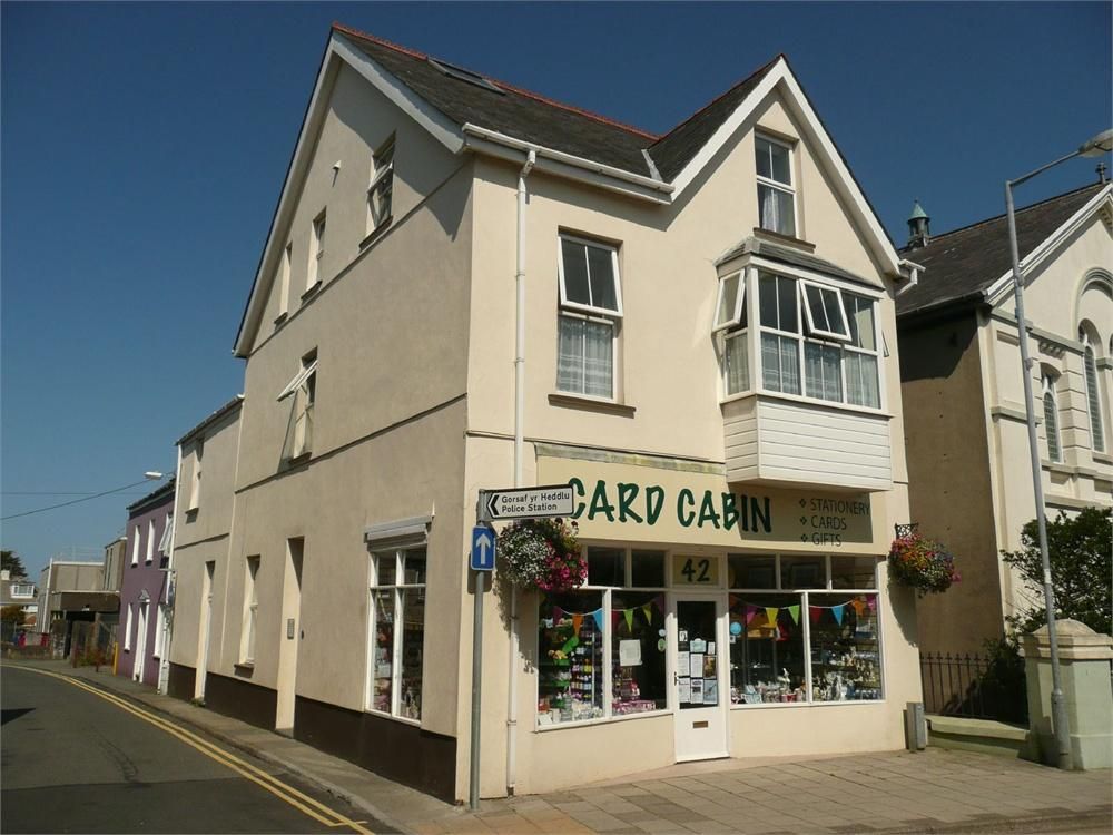 42 West Street, Fishguard, Pembrokeshire SA65  