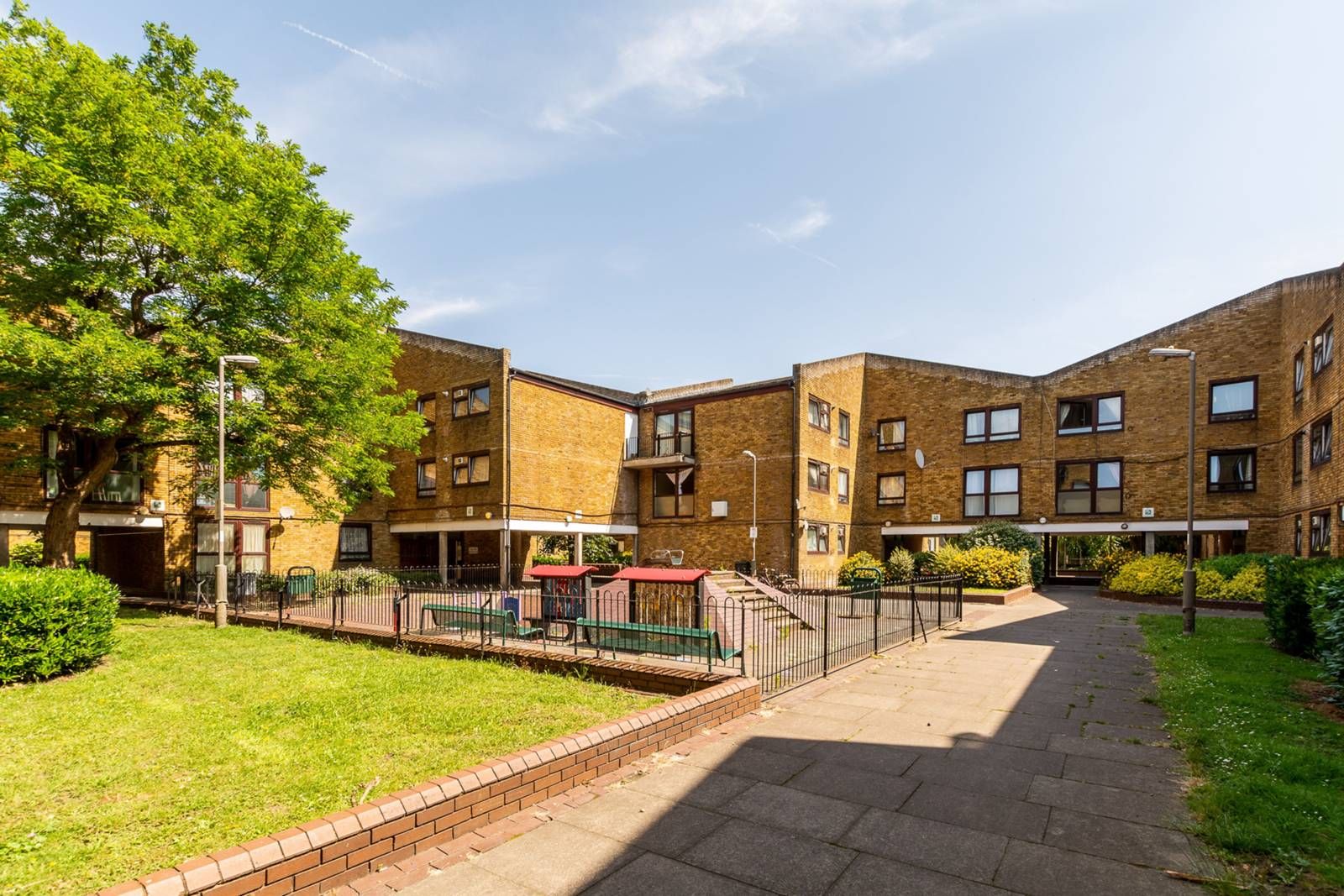 Siward Road, Earlsfield, London SW17
