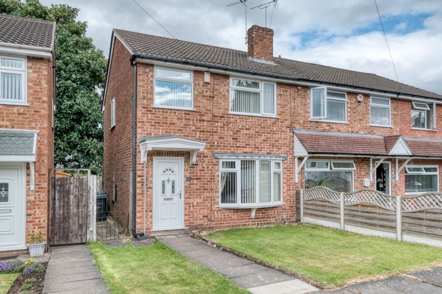 3 bed semidetached house for sale in Cheveley Avenue, Rednal