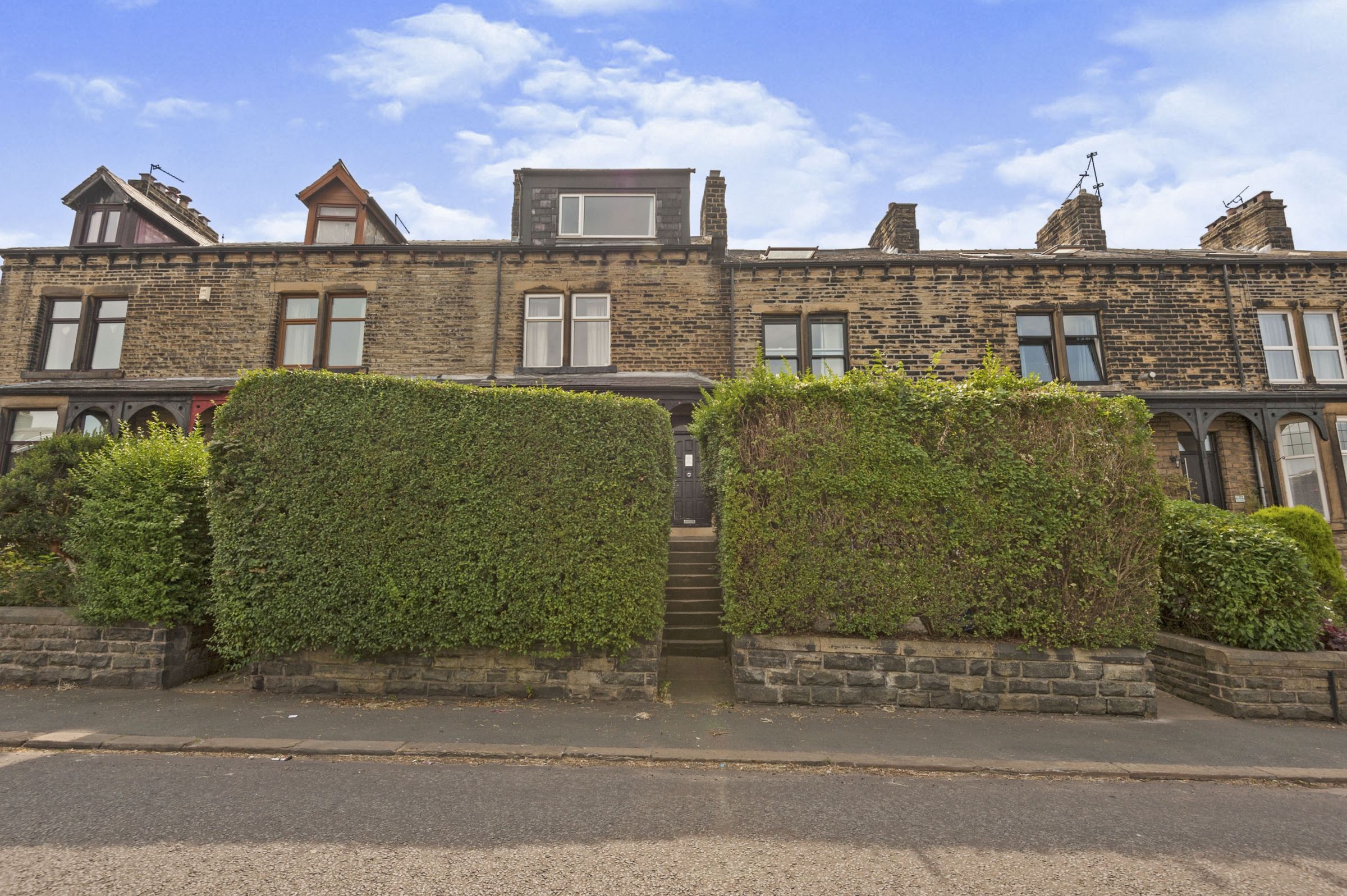4 bed terraced house for sale in Huddersfield Road, Bradford BD12 Zoopla