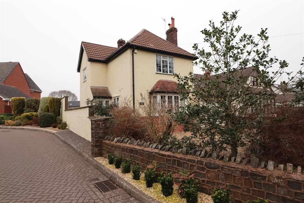 3 bed detached house for sale in Love Lane, Chipping Sodbury, Bristol