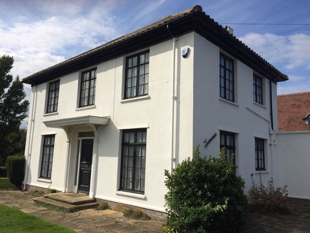 4 bed detached house to rent in Hall Lane, Walton On The Naze CO14 Zoopla