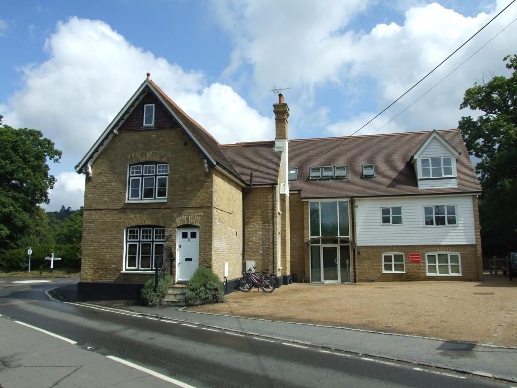 2 bed flat for sale in Withyham Road, Groombridge, Tunbridge Wells TN3