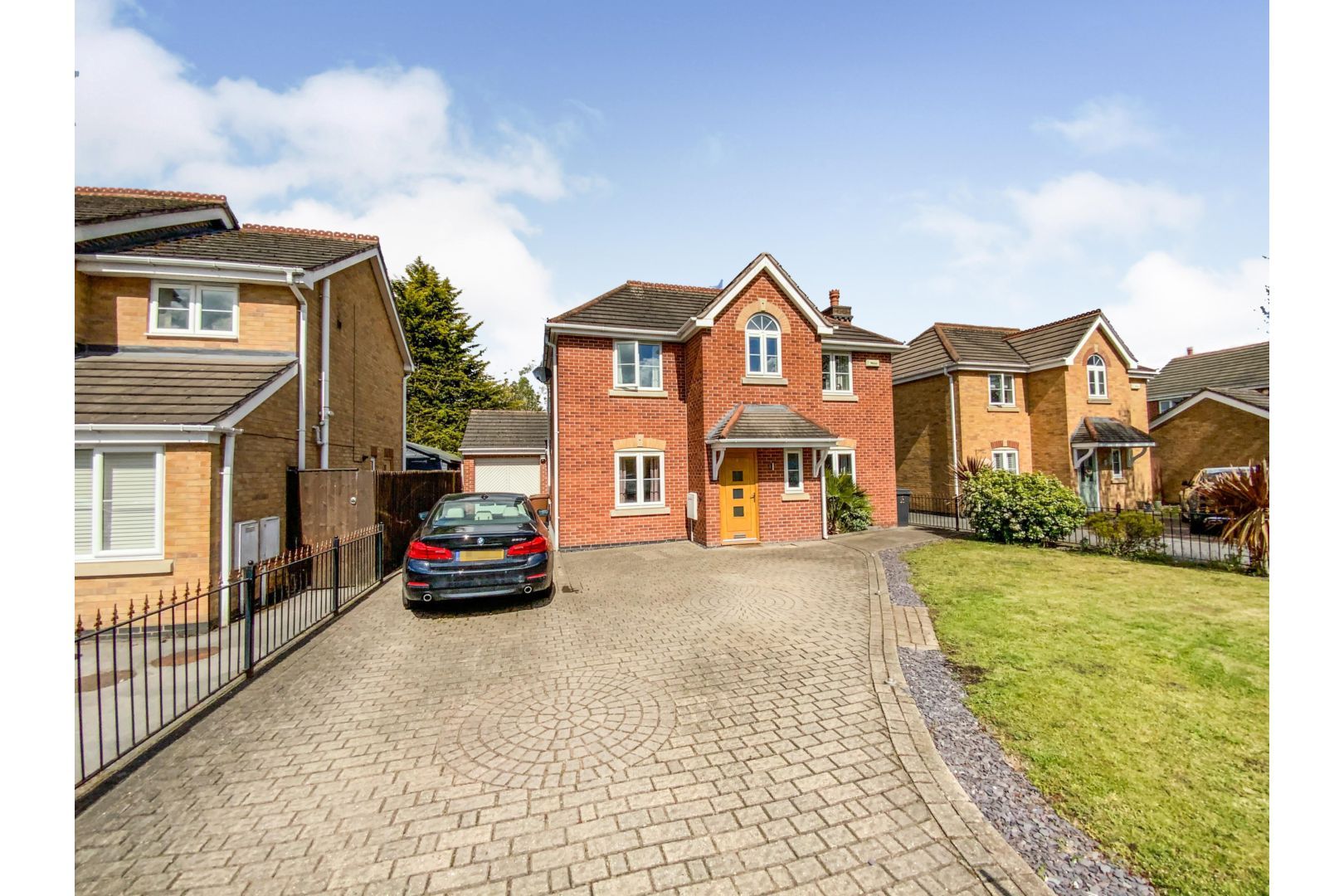 4 bed detached house for sale in Somerleyton Drive, Ilkeston DE7 Zoopla