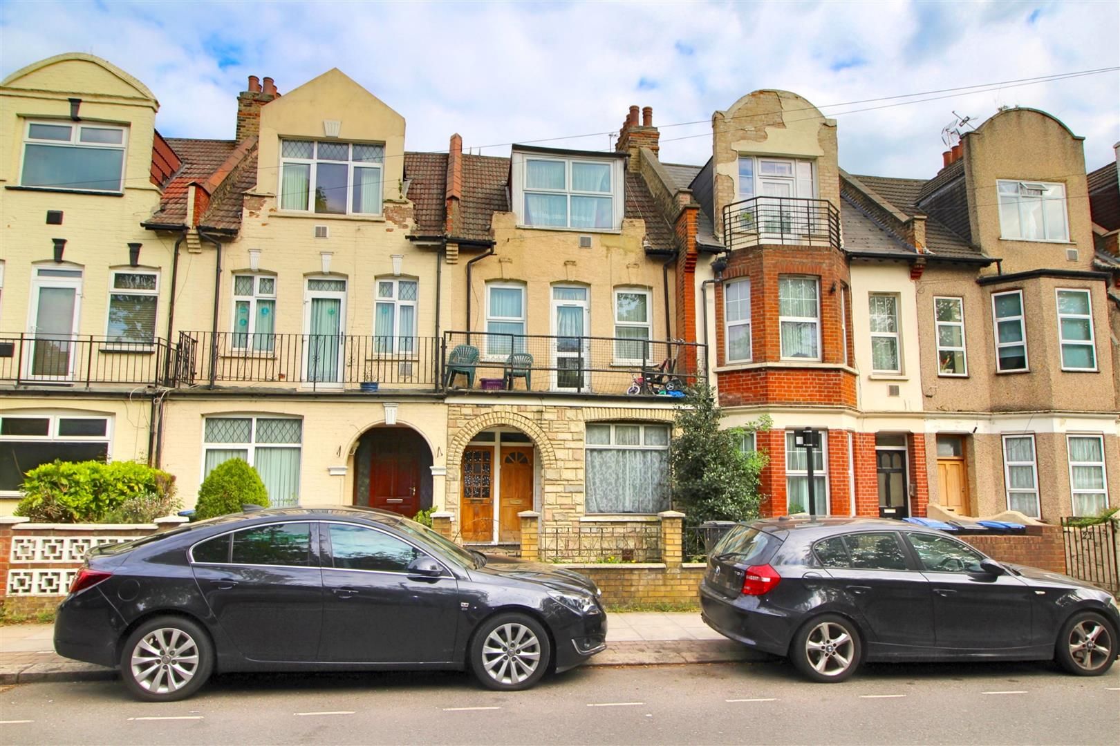 3 bed flat for sale in Victoria Road, Edmonton N18 Zoopla