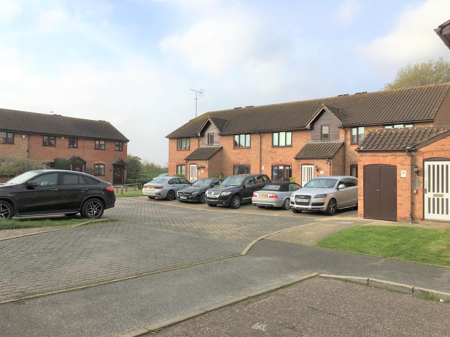 2 bed flat to rent in Godwin Close, Sewardstone Road, London E4 Zoopla